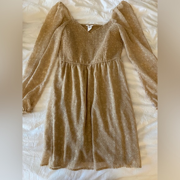 Jessica Dresses & Skirts - Soft Pink Puff Long Sleeve Midi Dress